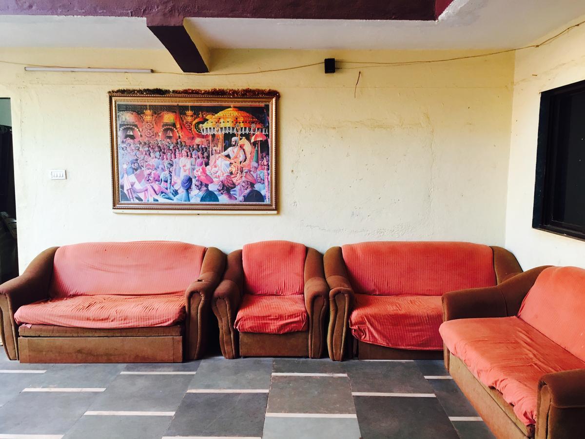 Hotel Madhumalti Matheran Dış mekan fotoğraf